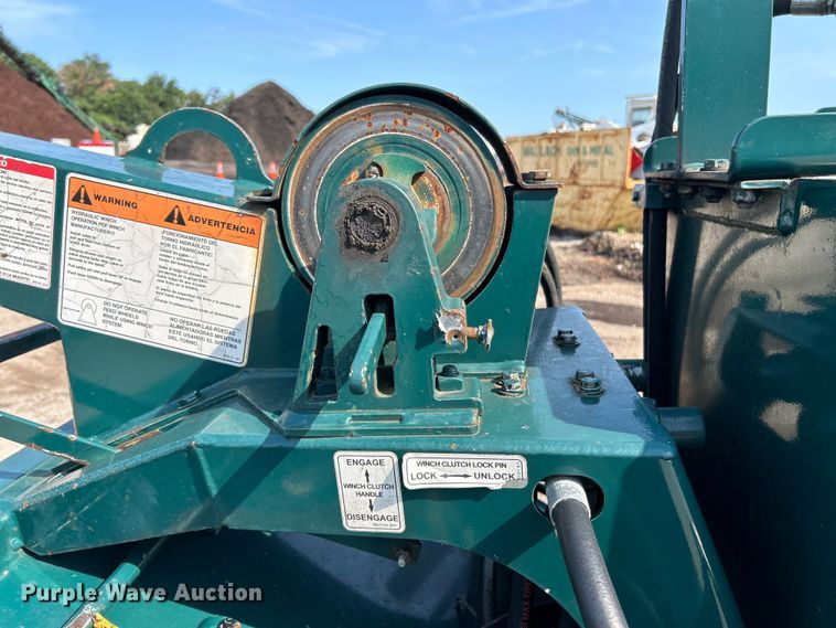 image for item EK4962 2014 Bandit  Intimidator 1390XP wood chipper