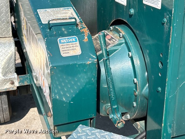 image for item EK4962 2014 Bandit  Intimidator 1390XP wood chipper