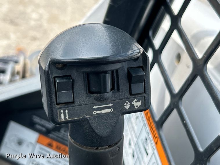 image for item EK4963 2016 Bobcat T630 tracked skid steer loader