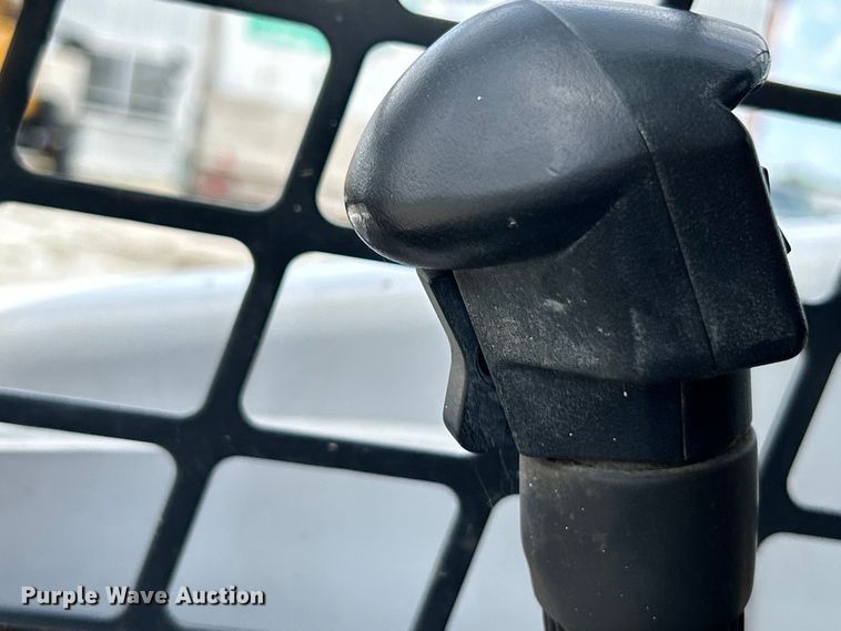 image for item EK4963 2016 Bobcat T630 tracked skid steer loader