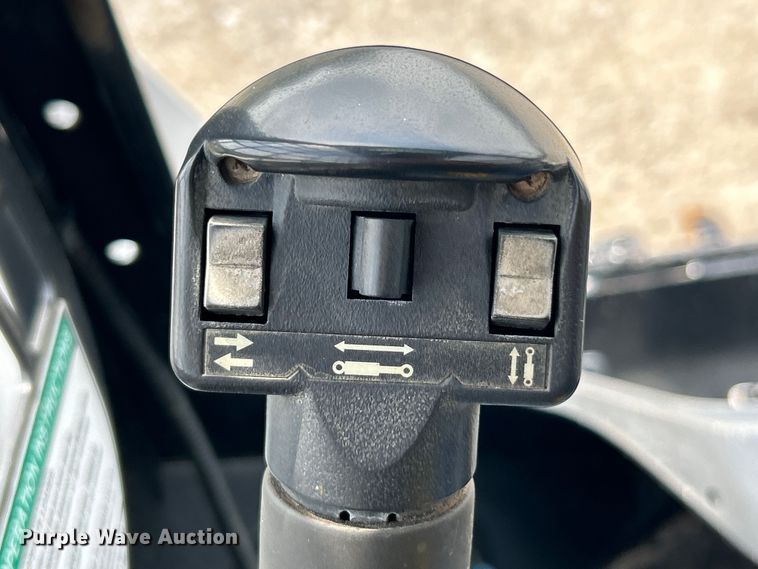 image for item EK4963 2016 Bobcat T630 tracked skid steer loader