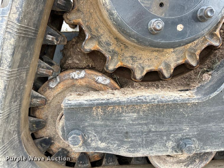 image for item EK4963 2016 Bobcat T630 tracked skid steer loader