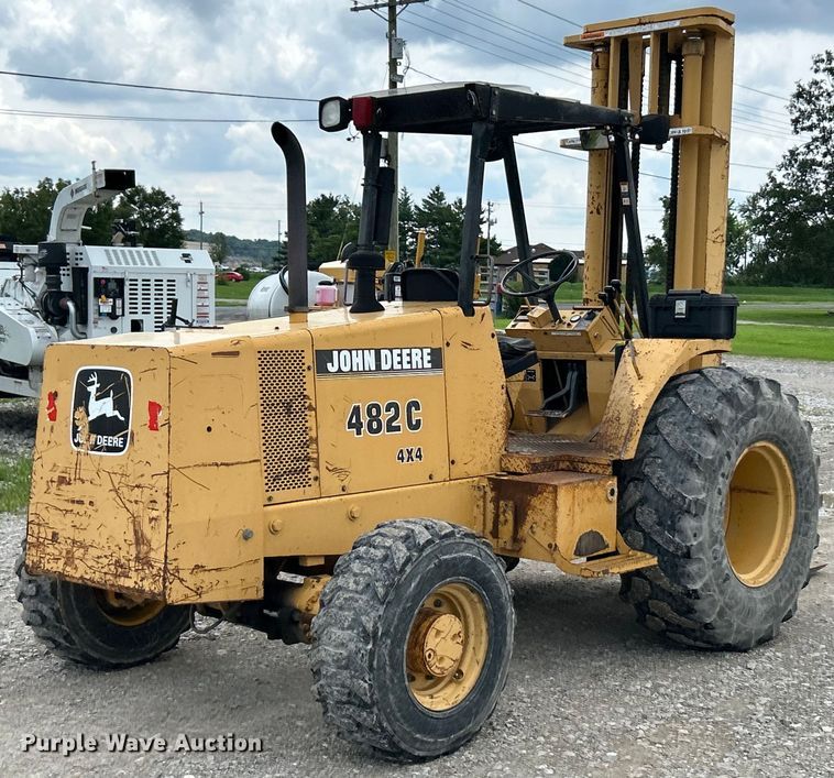 image for item EK4964 1996 John Deere  482C forklift