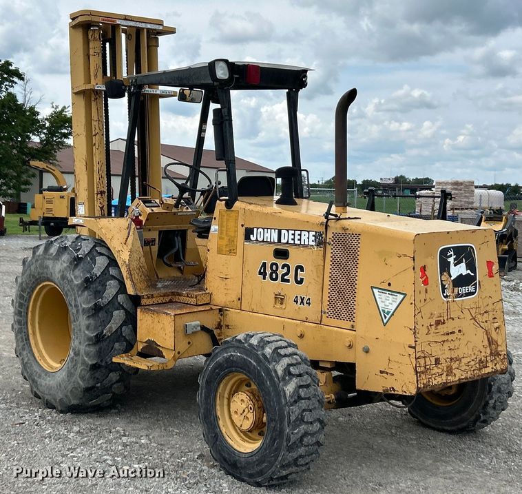 image for item EK4964 1996 John Deere  482C forklift