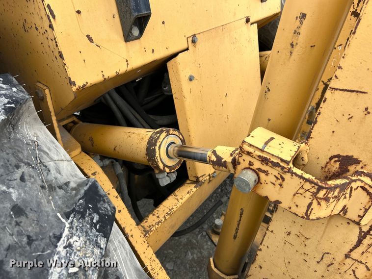 image for item EK4964 1996 John Deere  482C forklift