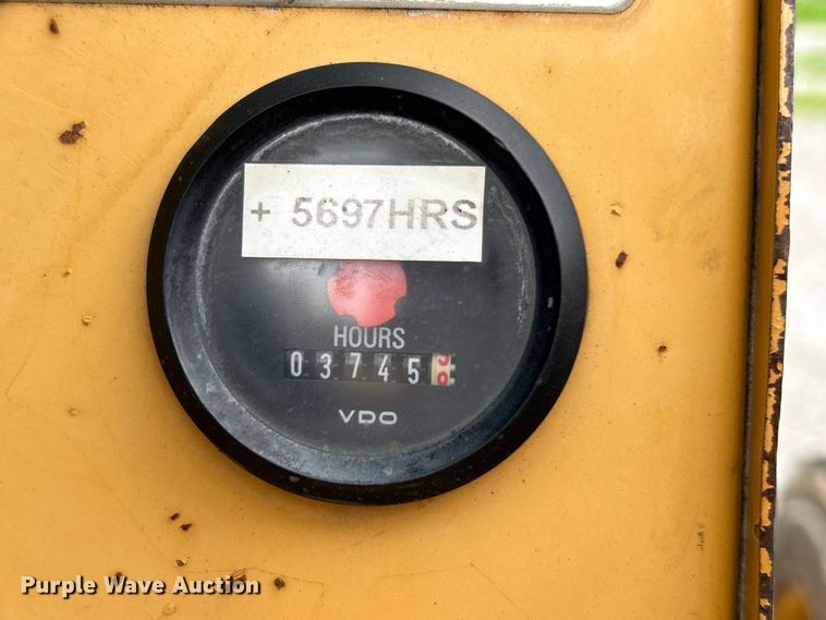 image for item EK4964 1996 John Deere  482C forklift