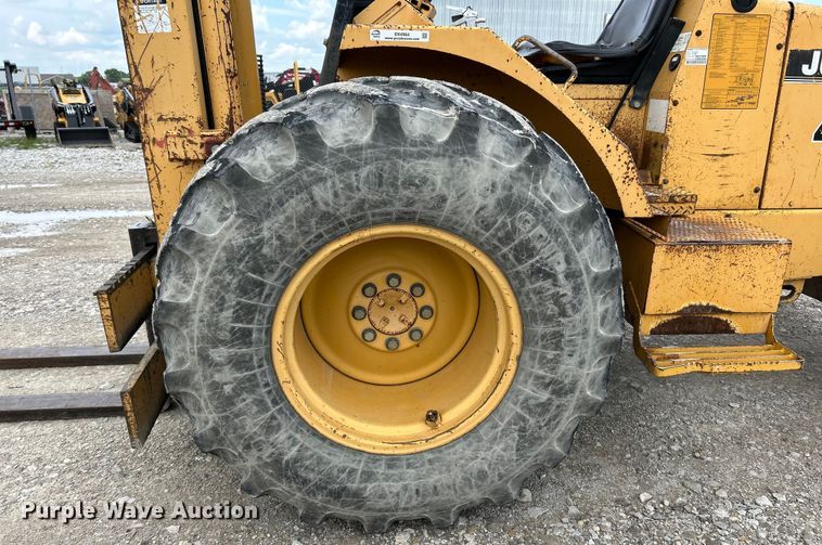 image for item EK4964 1996 John Deere  482C forklift