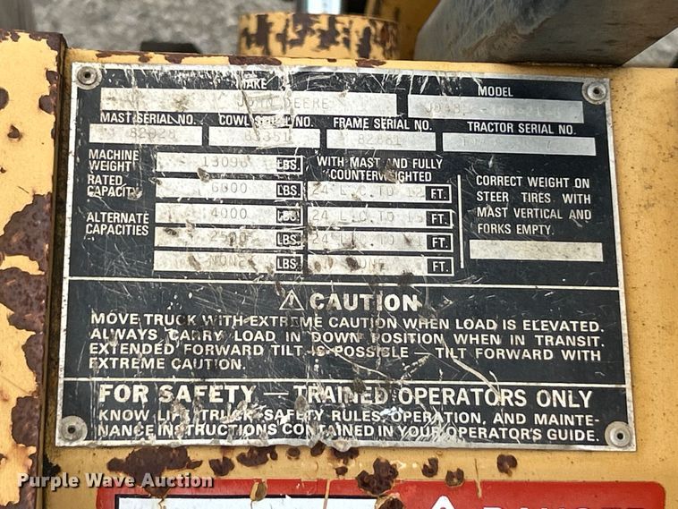 image for item EK4964 1996 John Deere  482C forklift