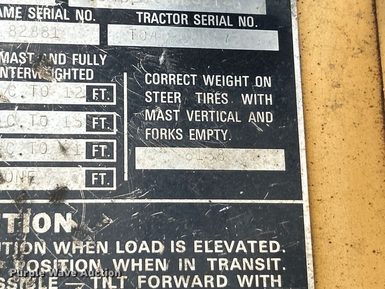 image for item EK4964 1996 John Deere  482C forklift