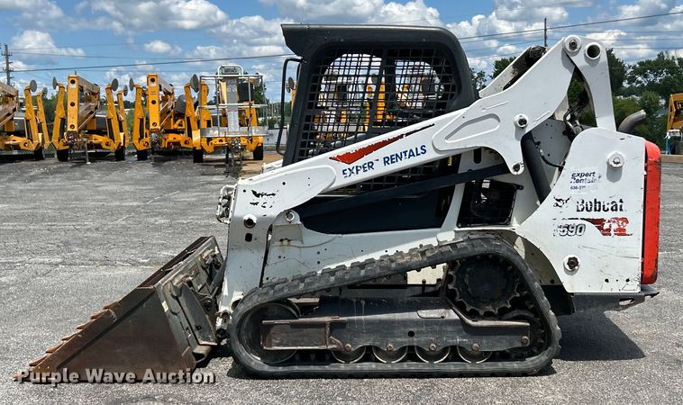 image for item EK4966 2017 Bobcat T590 tracked skid steer loader