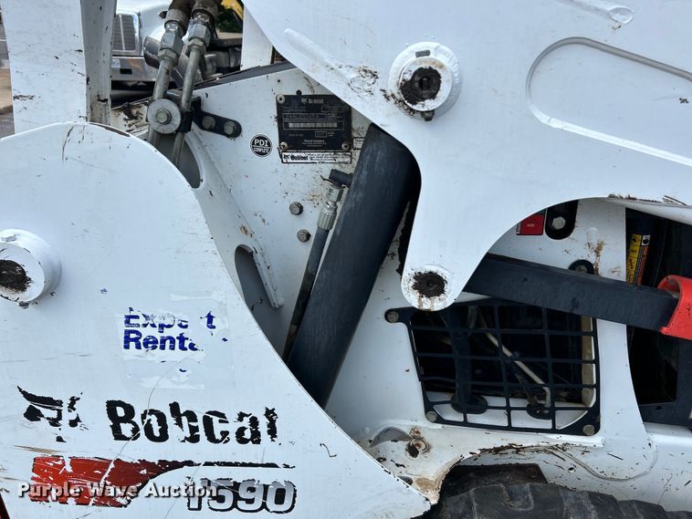 image for item EK4966 2017 Bobcat T590 tracked skid steer loader