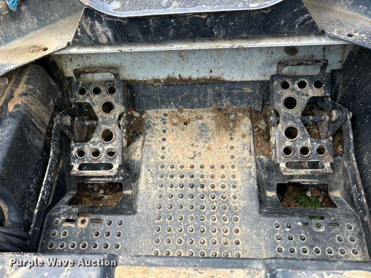 image for item EK4966 2017 Bobcat T590 tracked skid steer loader