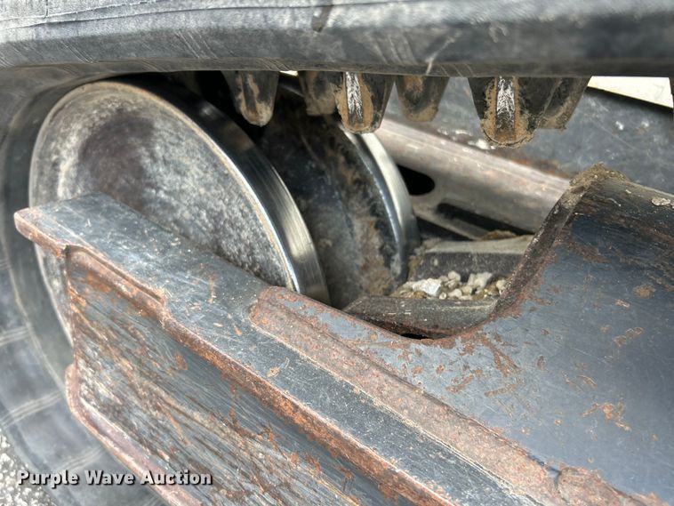 image for item EK4966 2017 Bobcat T590 tracked skid steer loader