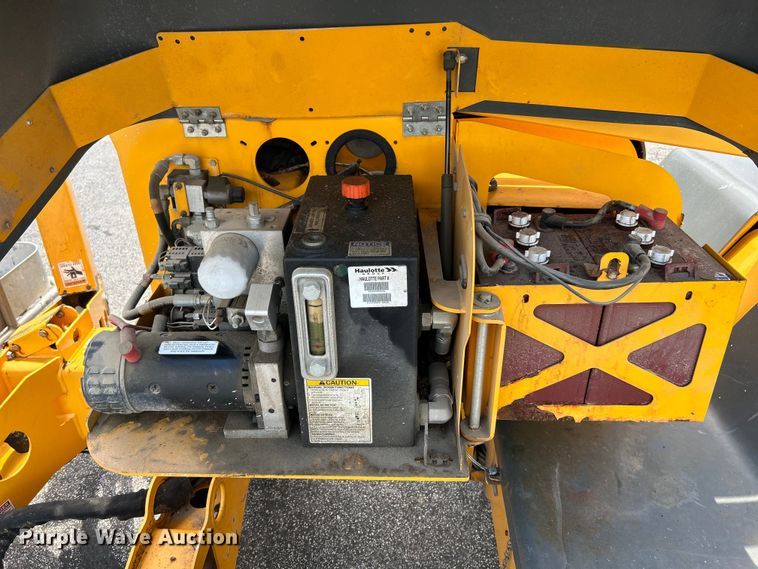 image for item EK4967 2016 Haulotte 45XA boom lift