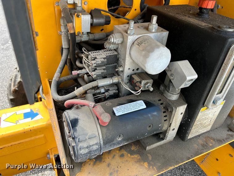 image for item EK4967 2016 Haulotte 45XA boom lift