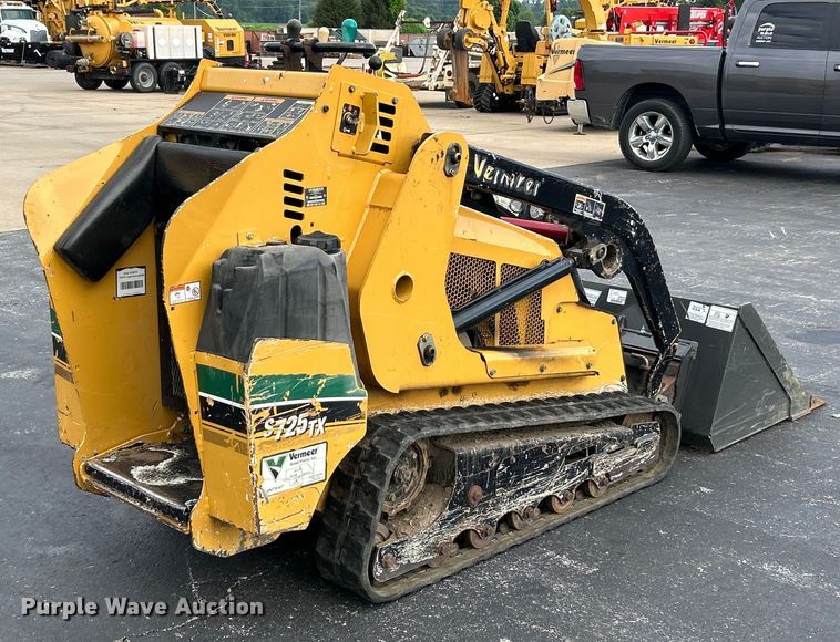 image for item EK4969 2015 Vermeer S725TX compact utility loader