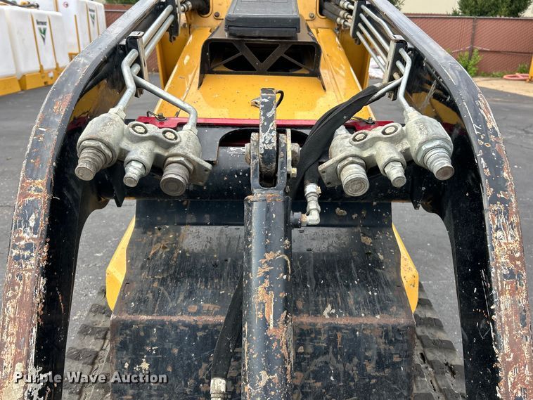 image for item EK4969 2015 Vermeer S725TX compact utility loader