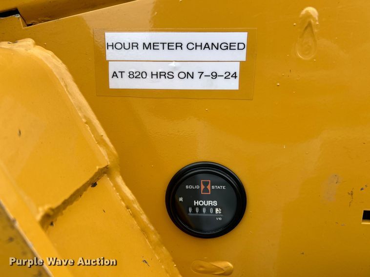 image for item EK4969 2015 Vermeer S725TX compact utility loader