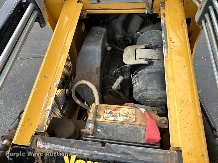 image for item EK4969 2015 Vermeer S725TX compact utility loader