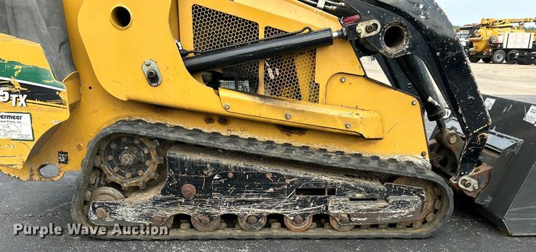 image for item EK4969 2015 Vermeer S725TX compact utility loader