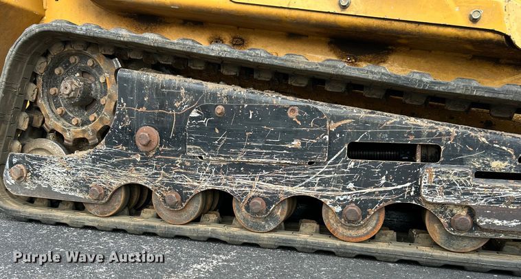 image for item EK4969 2015 Vermeer S725TX compact utility loader