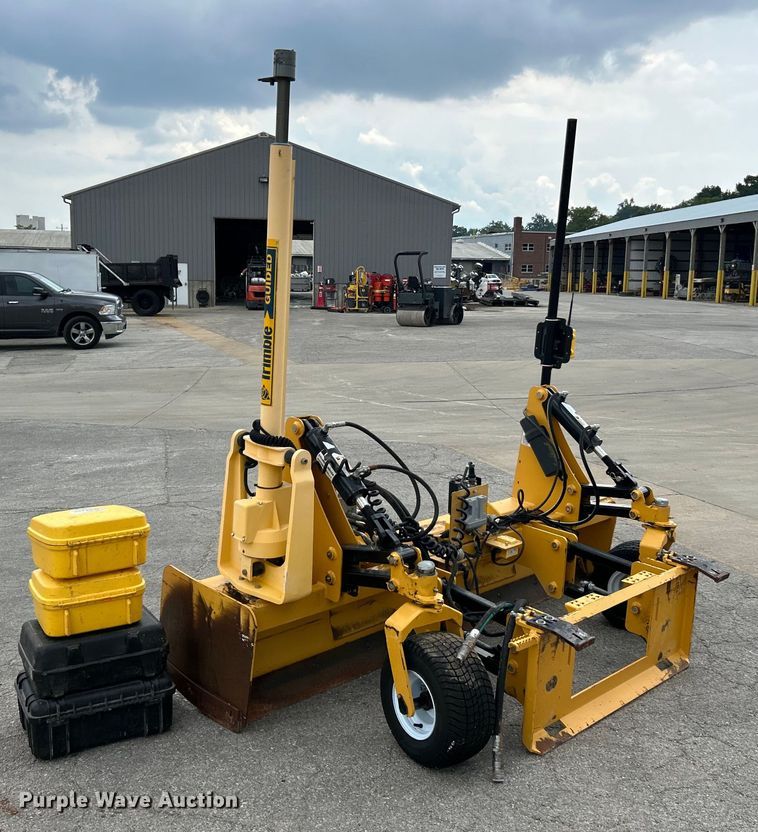 image for item EK4987 Hitch Doc skid steer box blade