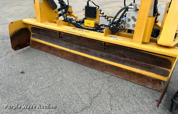 image for item EK4987 Hitch Doc skid steer box blade