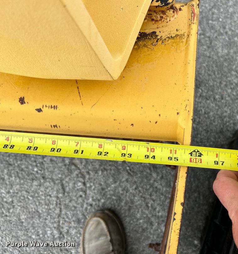 image for item EK4987 Hitch Doc skid steer box blade