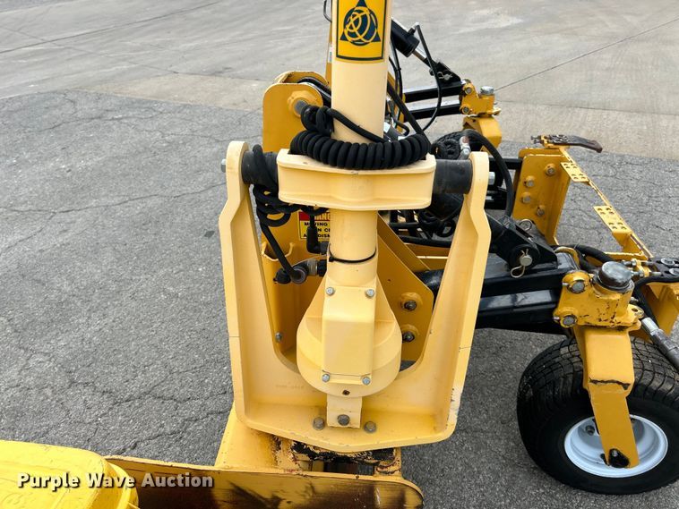 image for item EK4987 Hitch Doc skid steer box blade