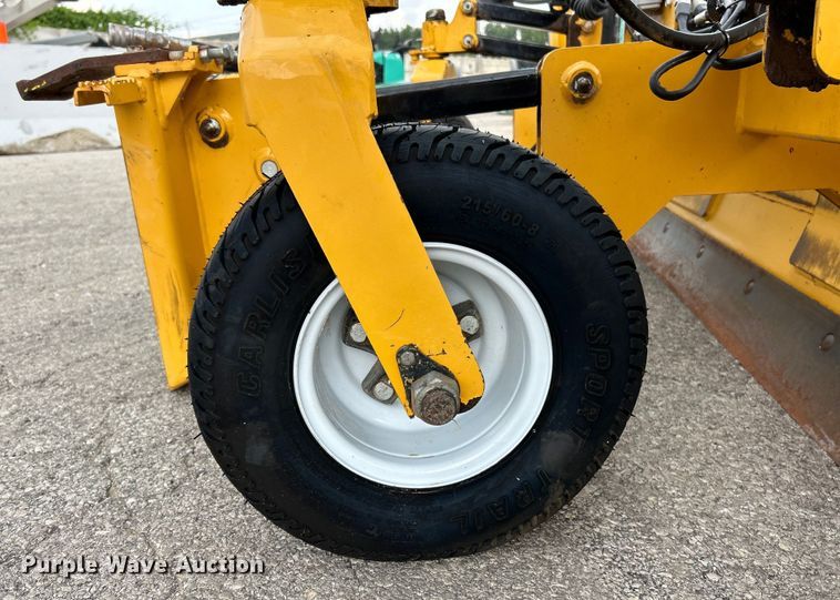 image for item EK4987 Hitch Doc skid steer box blade