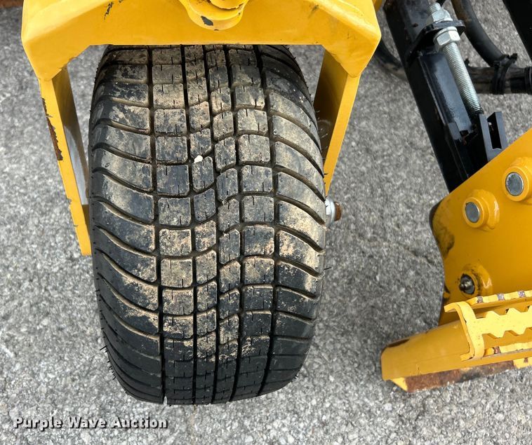 image for item EK4987 Hitch Doc skid steer box blade