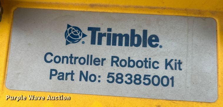 image for item EK4987 Hitch Doc skid steer box blade