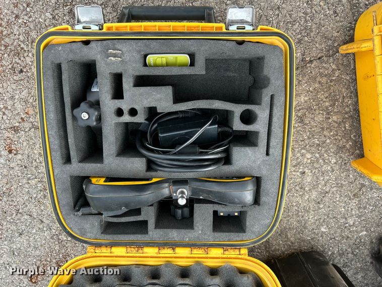 image for item EK4987 Hitch Doc skid steer box blade