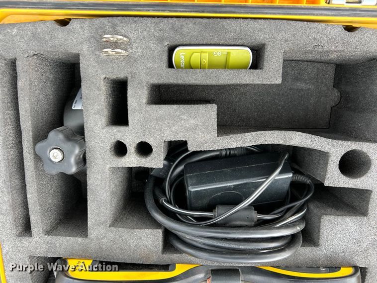 image for item EK4987 Hitch Doc skid steer box blade