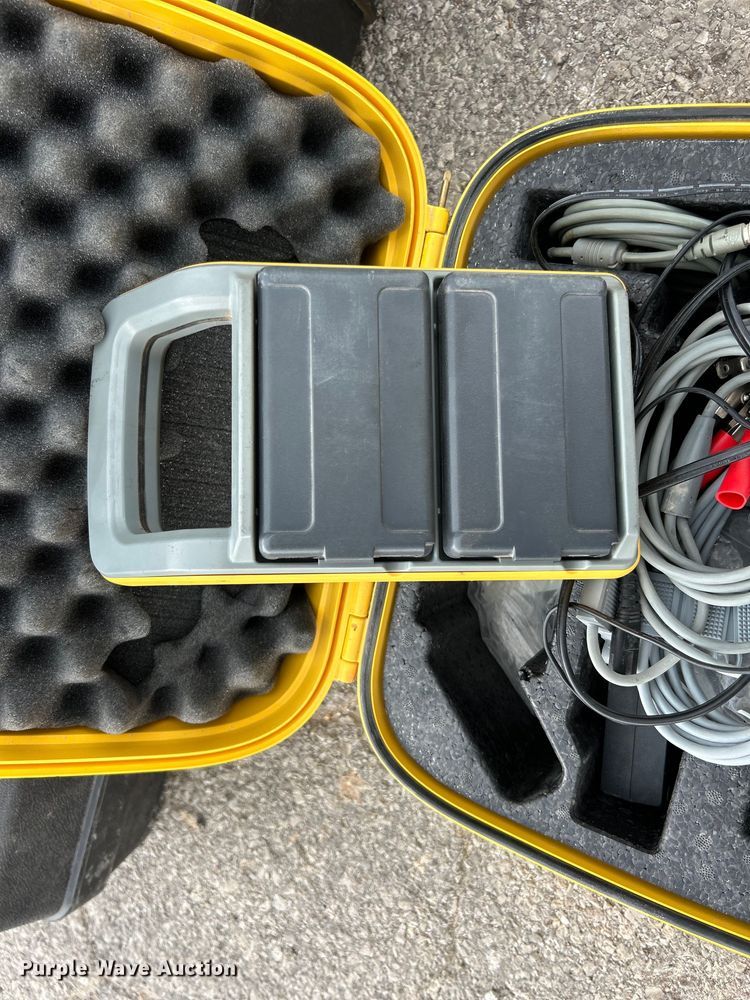 image for item EK4987 Hitch Doc skid steer box blade