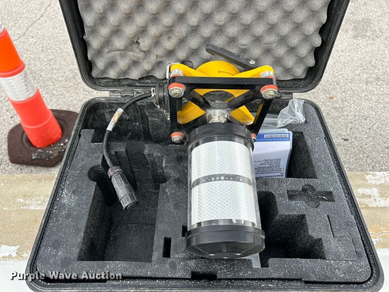 image for item EK4987 Hitch Doc skid steer box blade