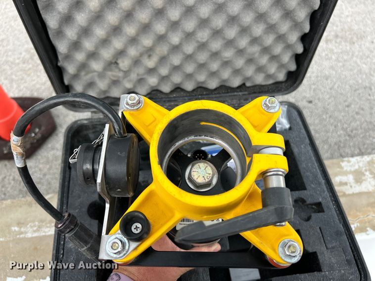 image for item EK4987 Hitch Doc skid steer box blade