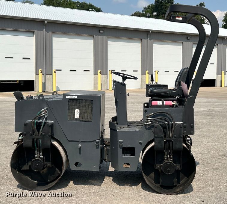 image for item EK4989 1993 Ingersoll Rand  DD-24 double drum vibratory roller