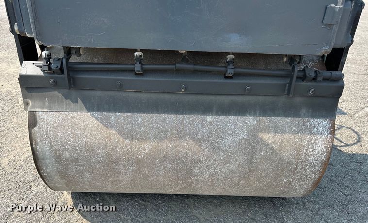 image for item EK4989 1993 Ingersoll Rand  DD-24 double drum vibratory roller