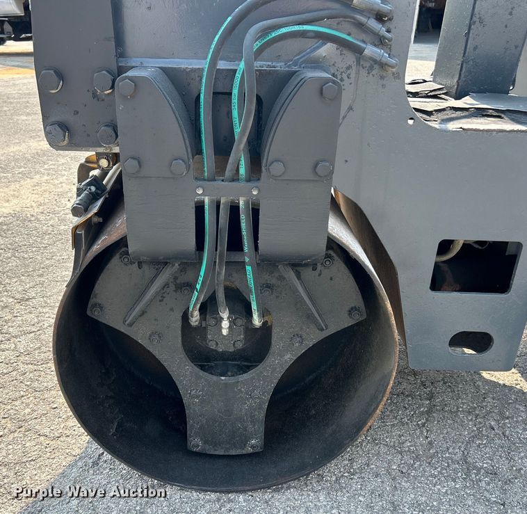 image for item EK4989 1993 Ingersoll Rand  DD-24 double drum vibratory roller