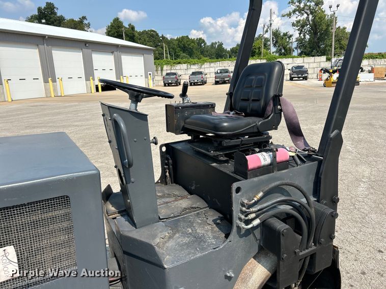 image for item EK4989 1993 Ingersoll Rand  DD-24 double drum vibratory roller