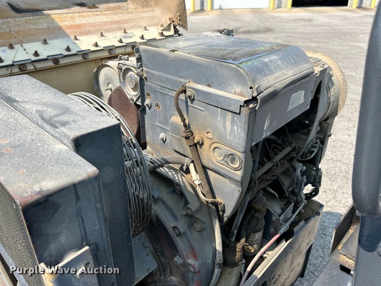 image for item EK4989 1993 Ingersoll Rand  DD-24 double drum vibratory roller