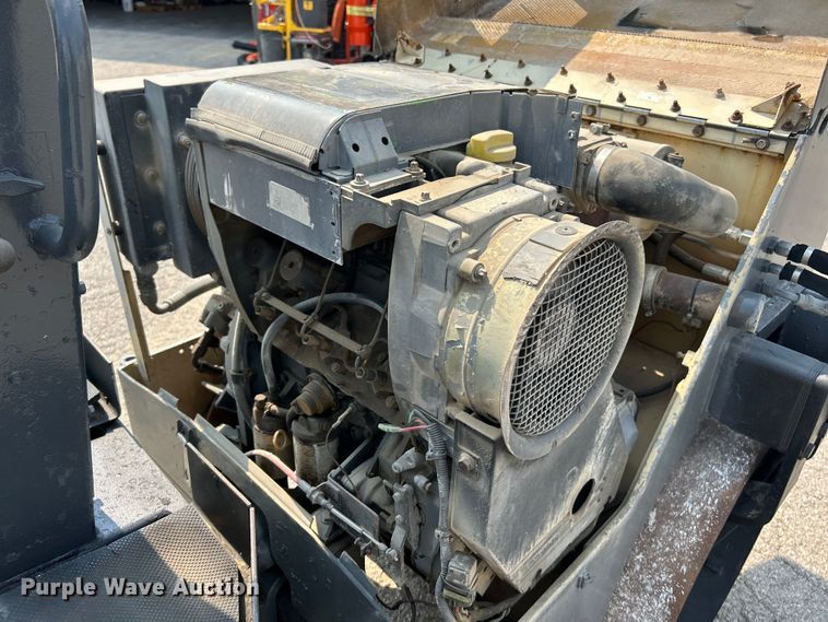 image for item EK4989 1993 Ingersoll Rand  DD-24 double drum vibratory roller