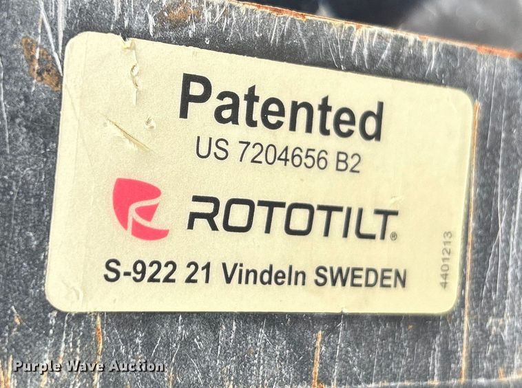 image for item EK4992 2015 Rototilt R4 quick coupler