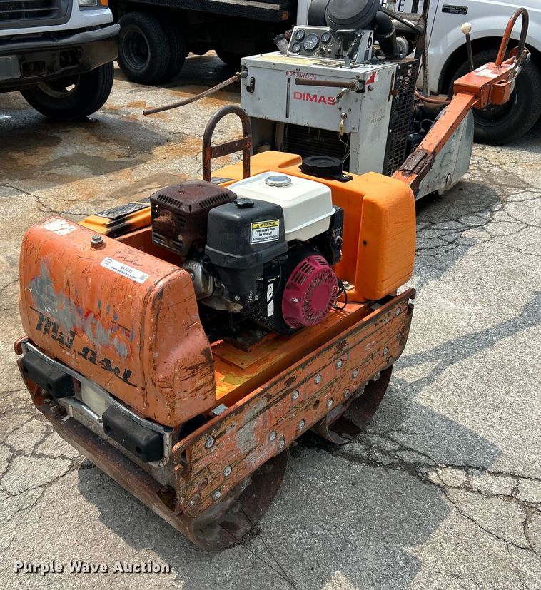 image for item EK4993 Mikasa Sangyo MRH-800GS double drum vibratory roller