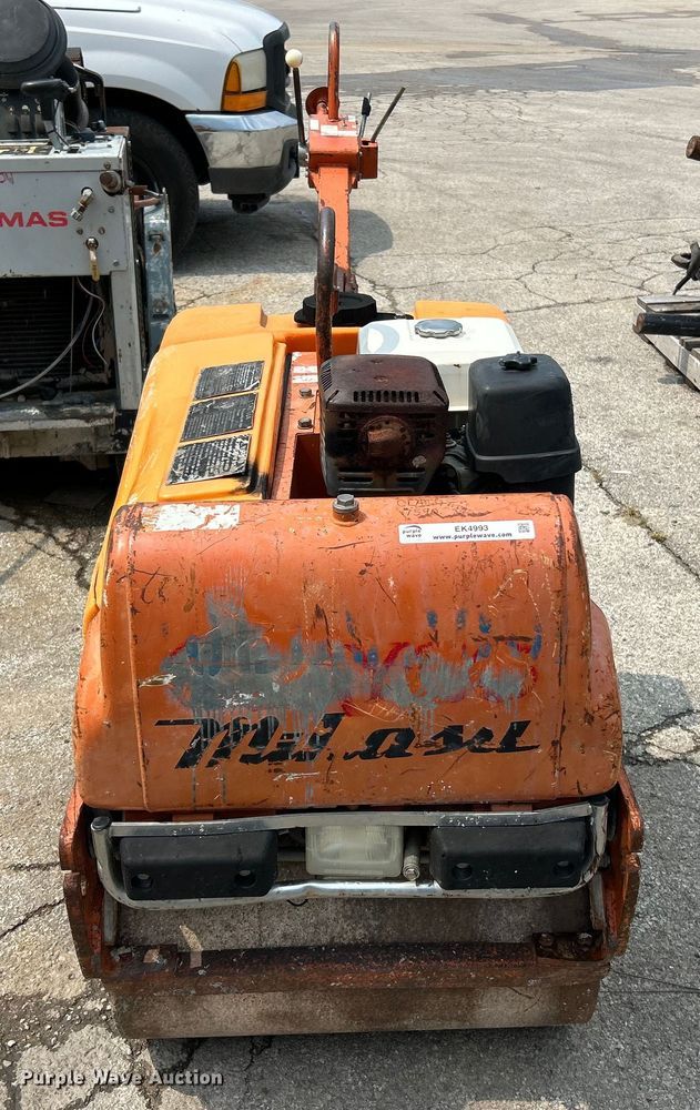 image for item EK4993 Mikasa Sangyo MRH-800GS double drum vibratory roller