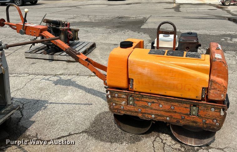 image for item EK4993 Mikasa Sangyo MRH-800GS double drum vibratory roller