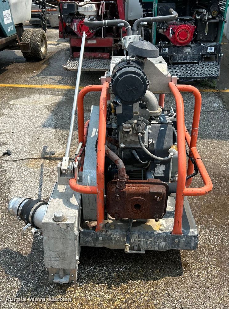 image for item EK4998 Husqvarna  Soff-Cutt 4000 concrete saw