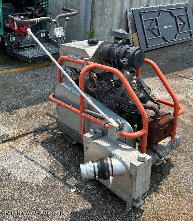 image for item EK4998 Husqvarna  Soff-Cutt 4000 concrete saw