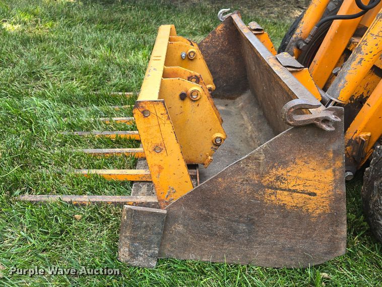 image for item EK6255 1977 Case 1816B skid steer loader